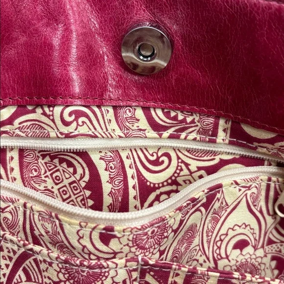 Lovely HOBO leather bag. - Picture 7 of 16